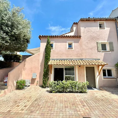 L'elegant,4pers,piscine,2 Parkings,climatisation Lägenhet *